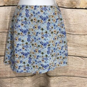 A byer skort blue floral button detail zip size 11